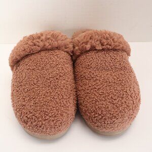 Koolaburra Women's Slippers by UGG Size 10 Pre-owned but in Excellent Condition